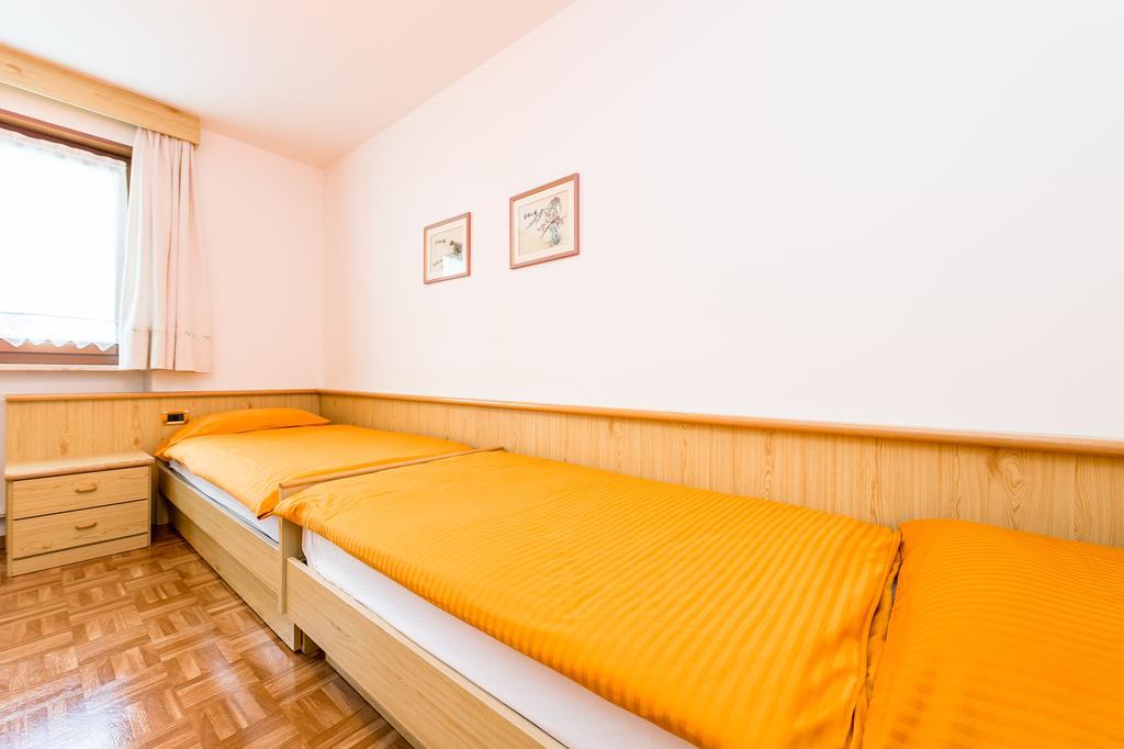 Appartamenti Cesa Crepa Neigra Canazei Exterior photo