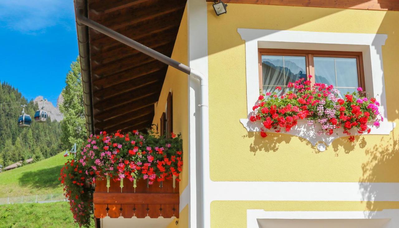 Appartamenti Cesa Crepa Neigra Canazei Exterior photo